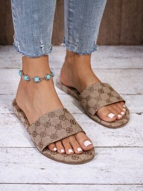 Brown Designer Style Slide Sandals Women Size 8 (EU 39) Casual Slip On Flats